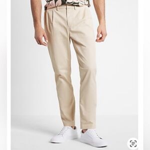 EXPRESS Athletic Slim Pleated Hyper Stretch Modern Chino